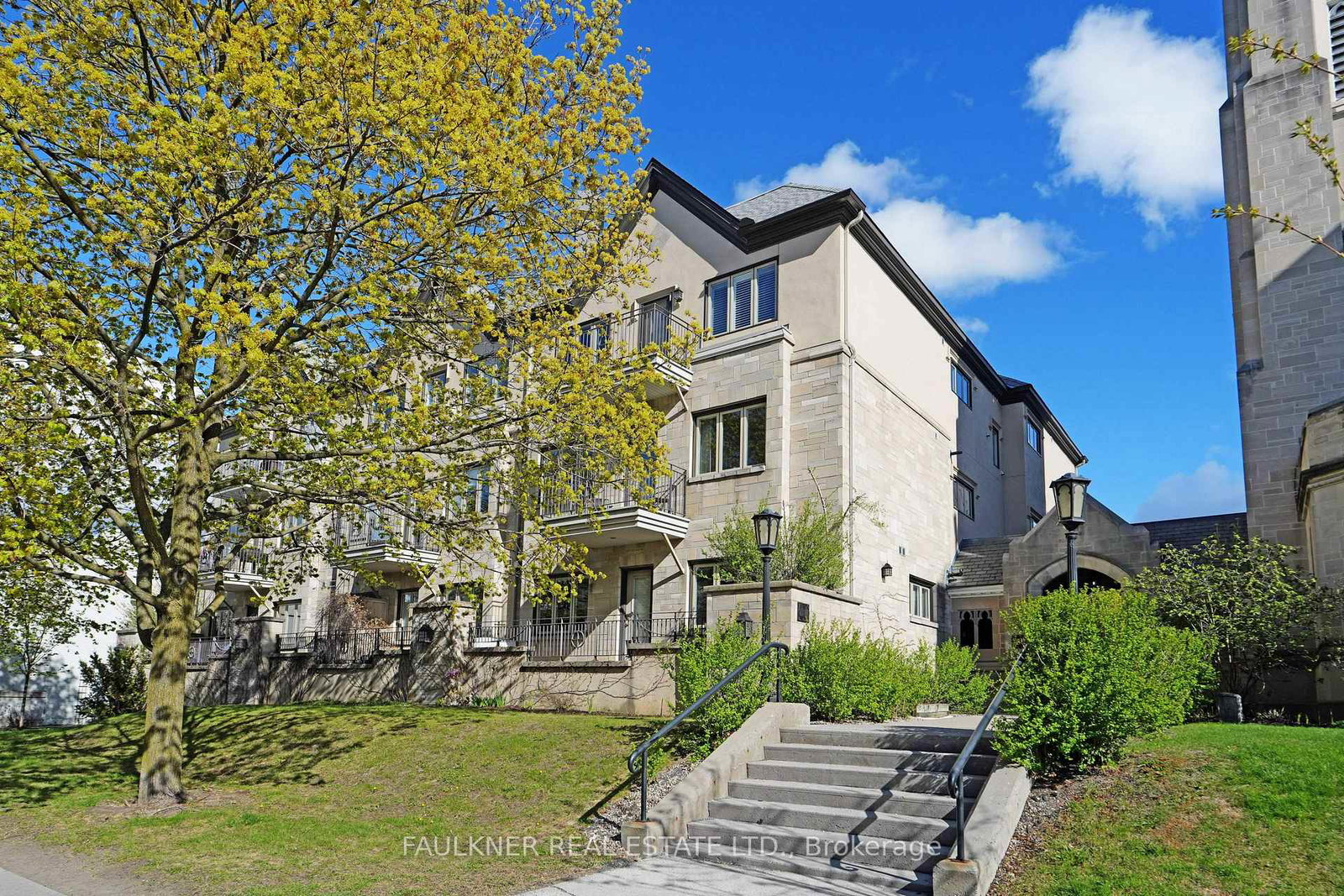 130-glebe-avenue-ottawa-ontario-x13659264