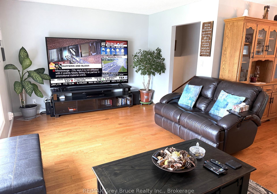 17-armstrong-crescent-grey-highlands-ontario-x13659272