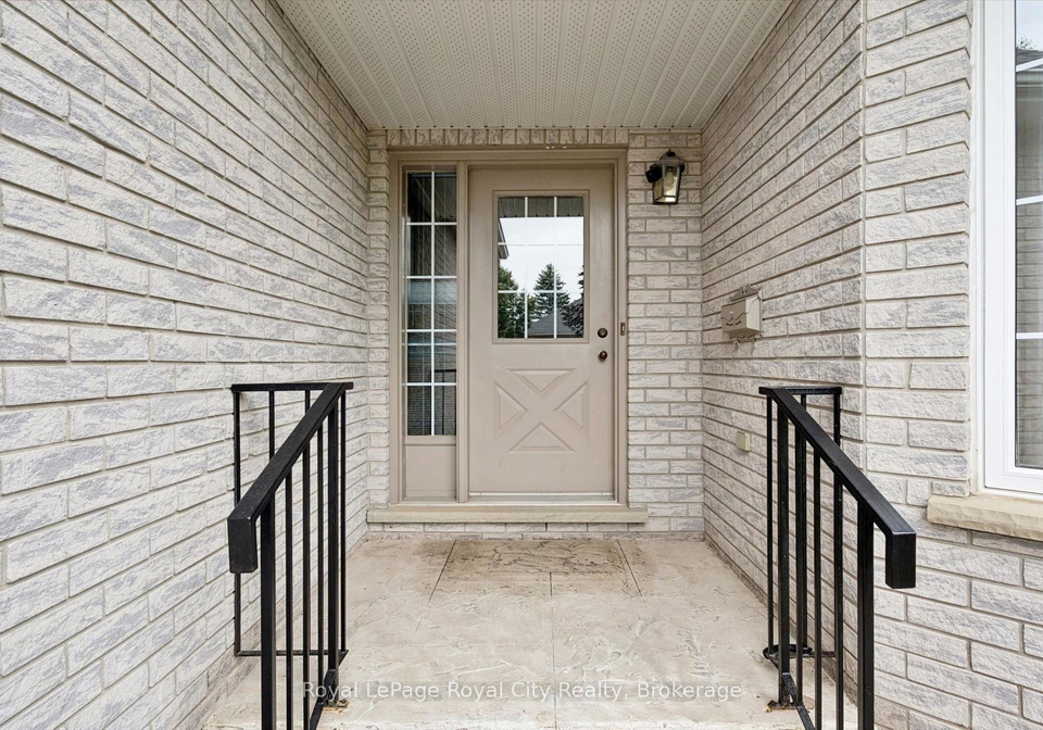 47-white-pine-way-guelph-ontario-x13659360