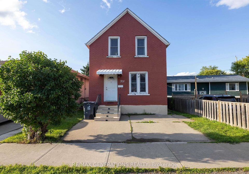201-cumming-street-thunder-bay-ontario-x13659436
