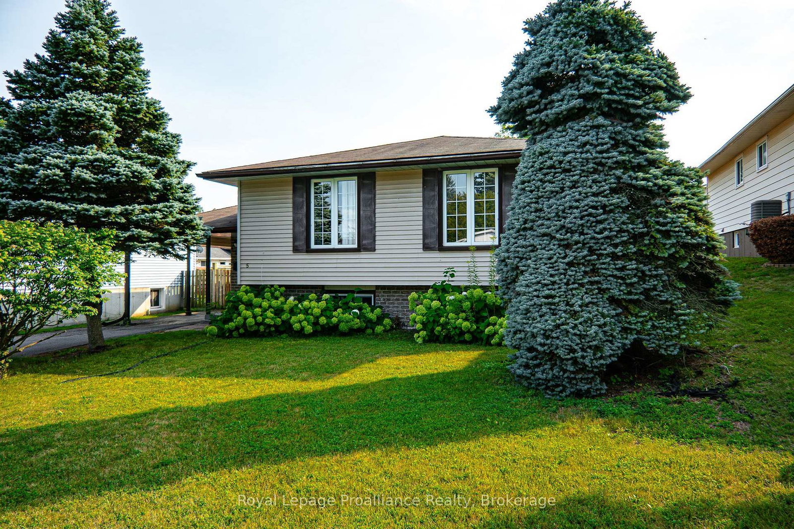 5-van-alstine-drive-quinte-west-ontario-x13659470