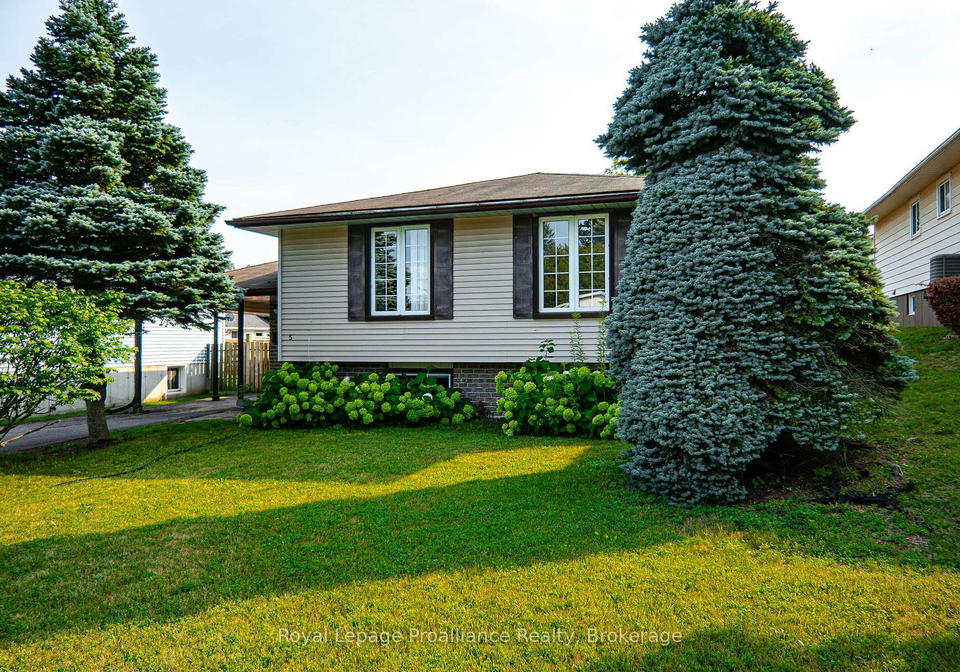 5-van-alstine-drive-quinte-west-ontario-x13659470
