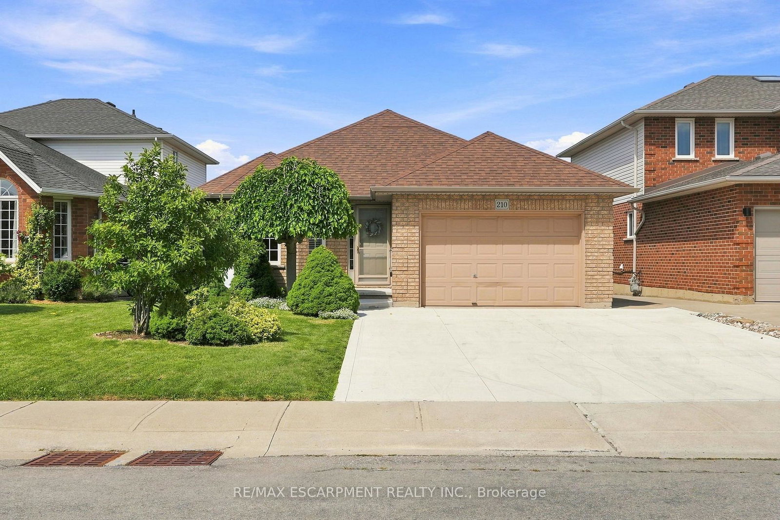 210-bastille-street-hamilton-ontario-x13659650