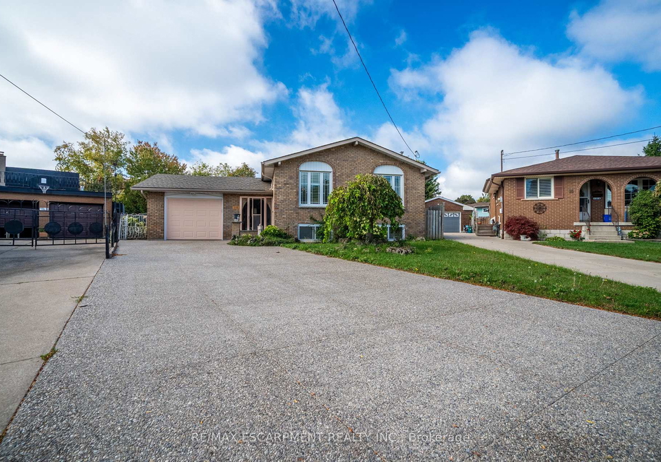 18-villa-court-hamilton-ontario-x13659706