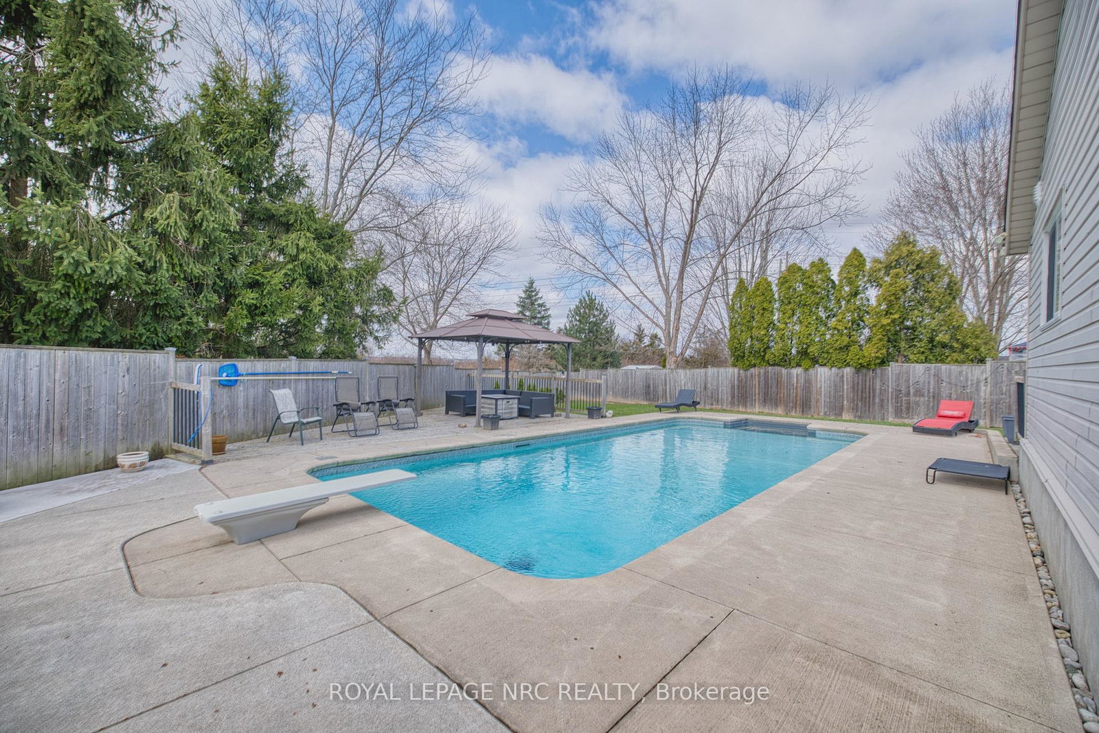 16-leonard-drive-st-catharines-ontario-x13659768