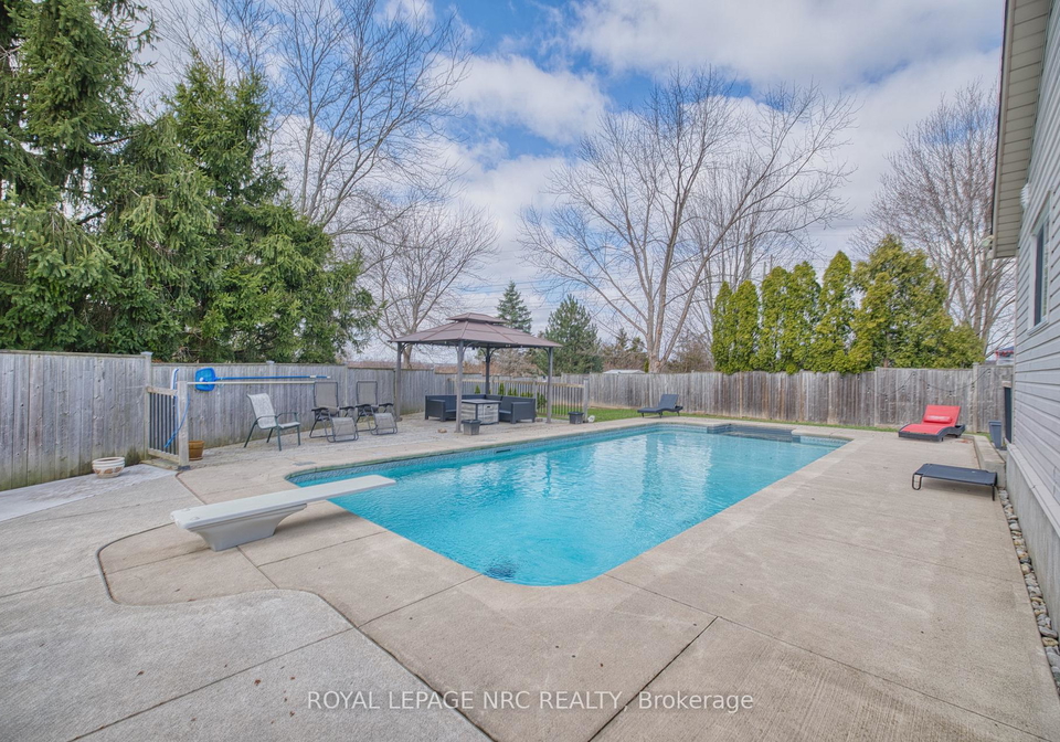 16-leonard-drive-st-catharines-ontario-x13659768