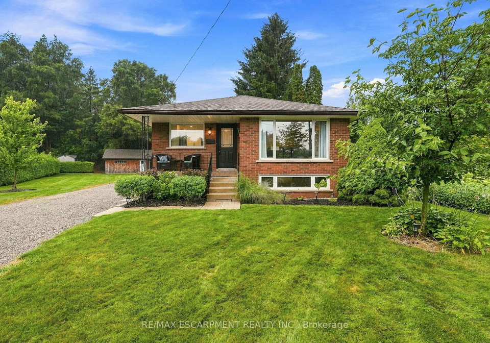 10-taylor-crescent-hamilton-ontario-x13659932