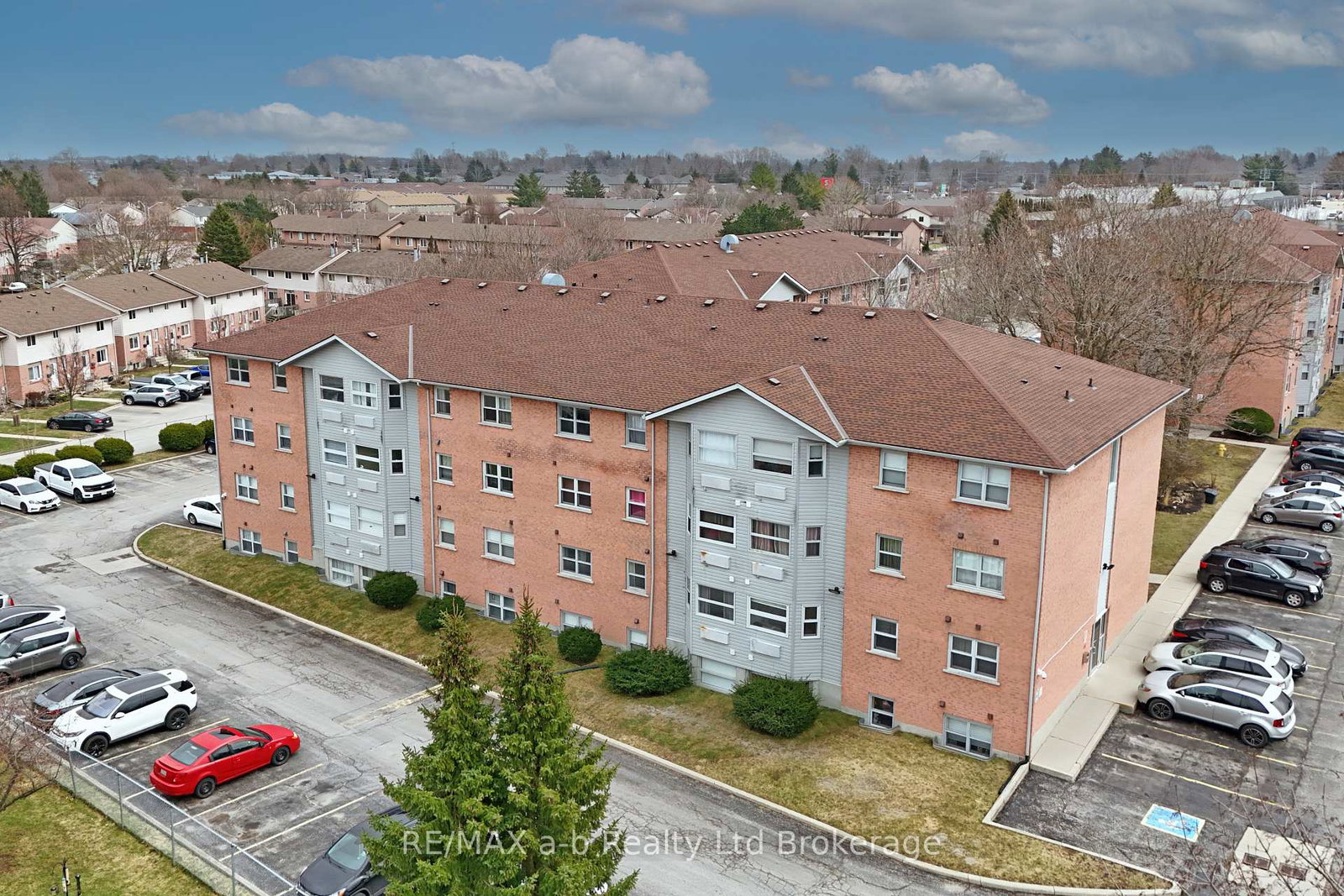 64-hiawatha-road-woodstock-ontario-x13659970