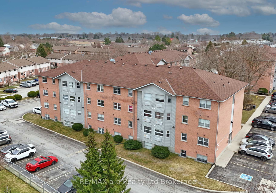 64-hiawatha-road-woodstock-ontario-x13659970