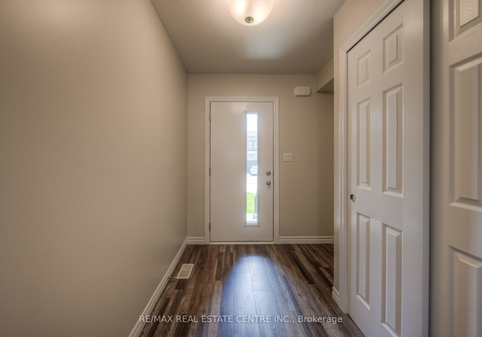 309-bradshaw-drive-stratford-ontario-x13659976