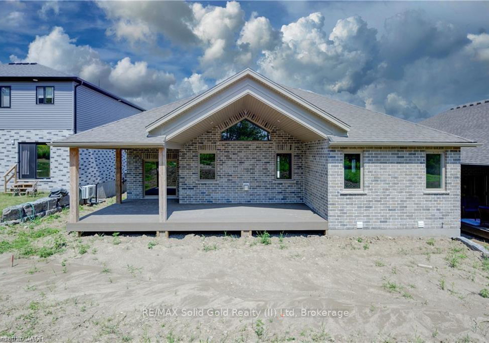 lot-68-avery-place-perth-east-ontario-x13660044
