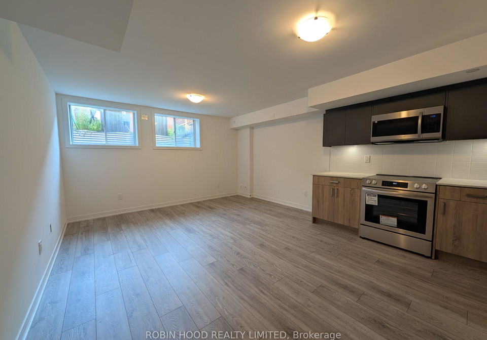 370-grn-gdns-boulevard-out-of-area-ontario-x13660104