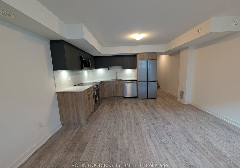 370-grn-gdns-boulevard-out-of-area-ontario-x13660104