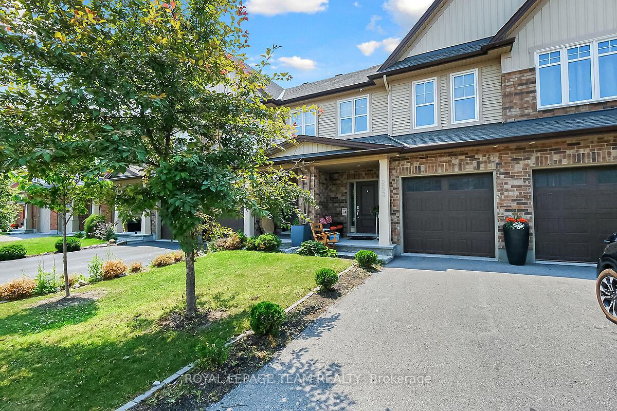 253-fergus-crescent-ottawa-ontario-x13660198