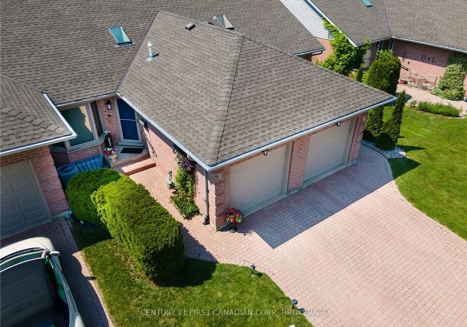 90-ontario-street-s-lambton-shores-ontario-x13660350