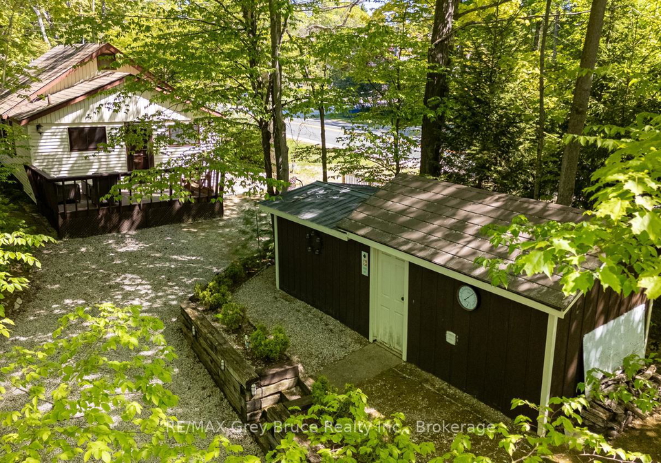 112-symon-avenue-south-bruce-peninsula-ontario-x13660542
