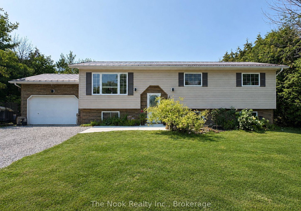 31-carlton-crescent-kawartha-lakes-ontario-x13660728
