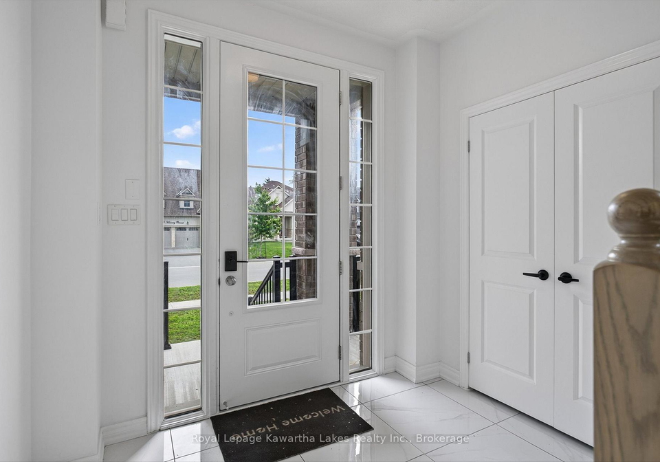 19-hennessey-crescent-kawartha-lakes-ontario-x13660766