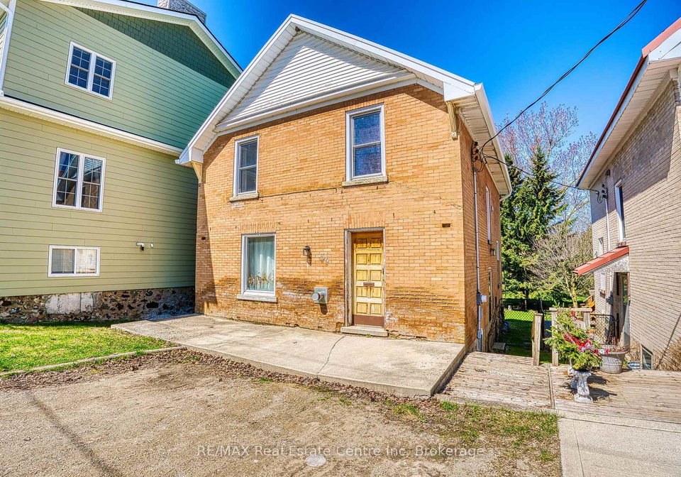 34-wellington-street-mapleton-ontario-x13660800