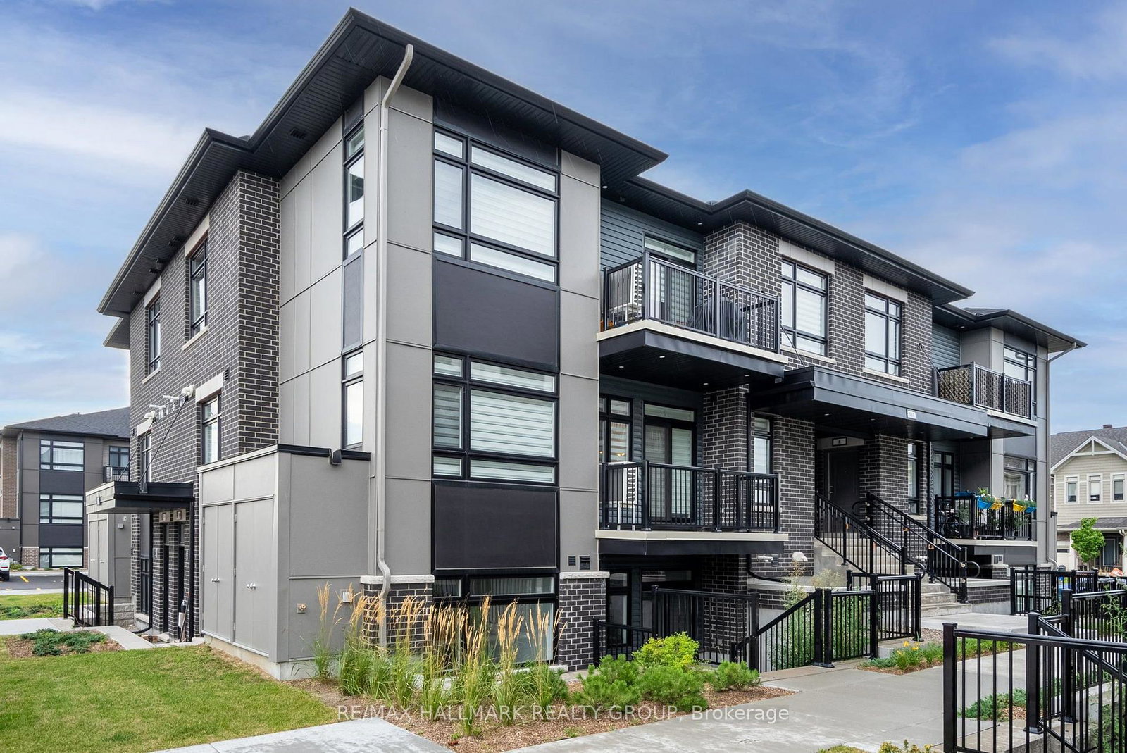 310-tulum-crescent-kanata-ontario-x13660816