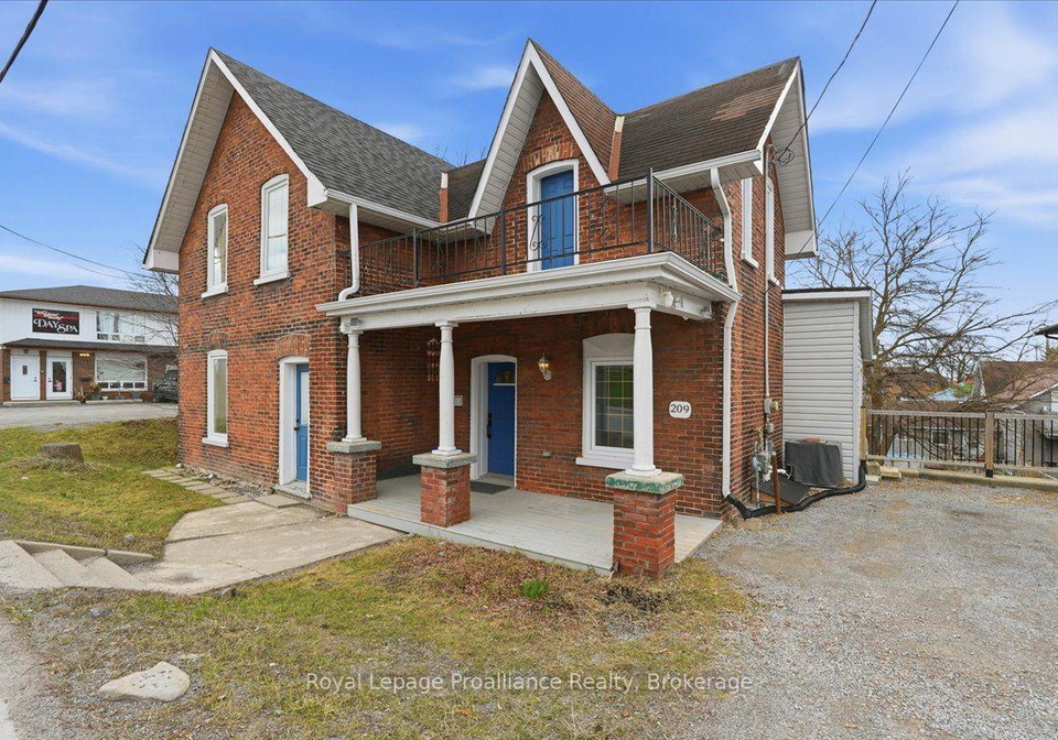 209-dundas-street-e-quinte-west-ontario-x13660832