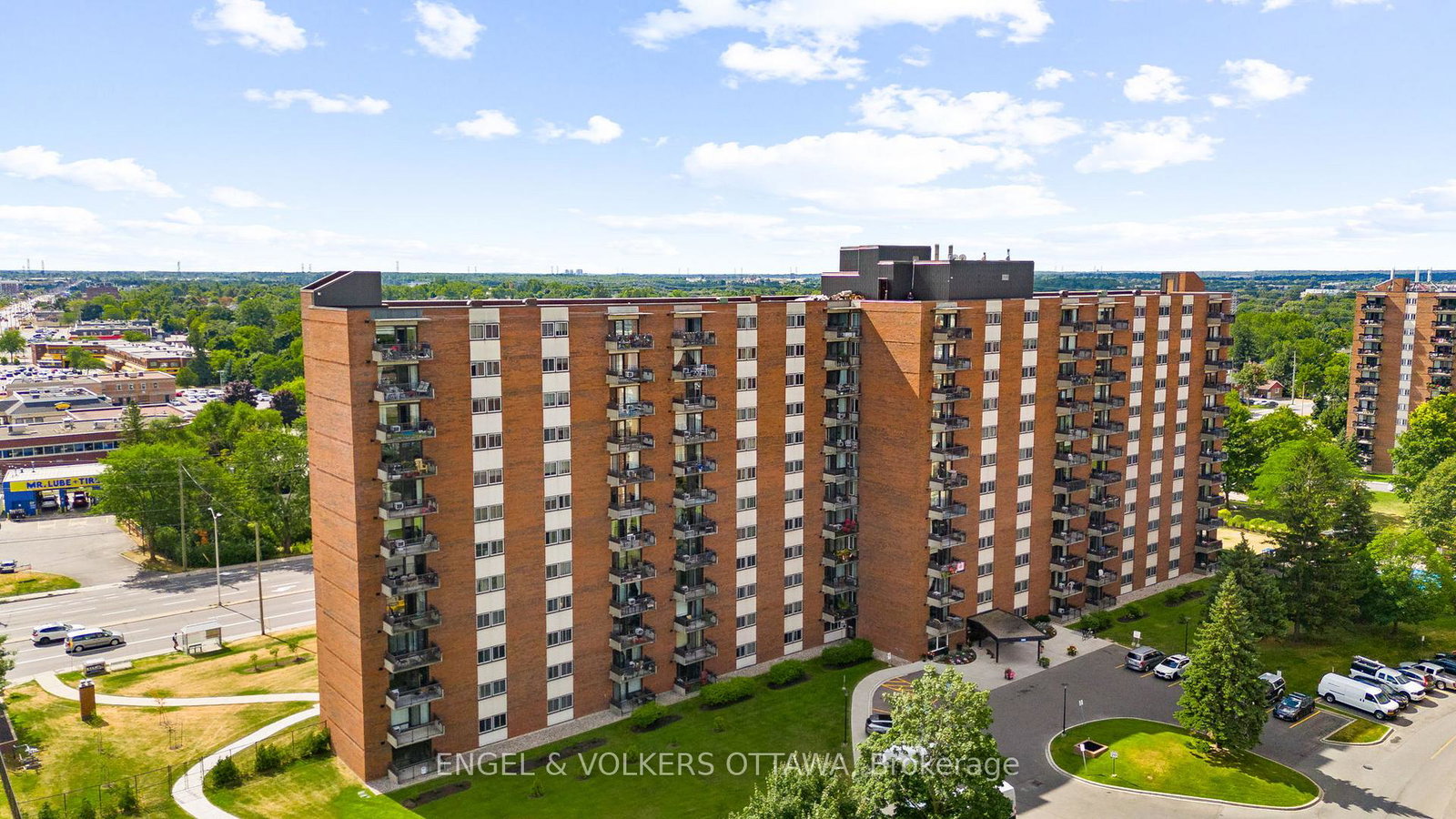 1465-baseline-road-ottawa-ontario-x13660852
