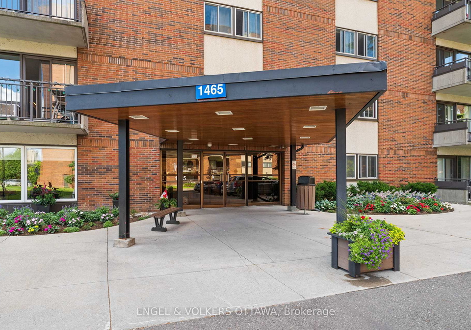 1465-baseline-road-ottawa-ontario-x13660852