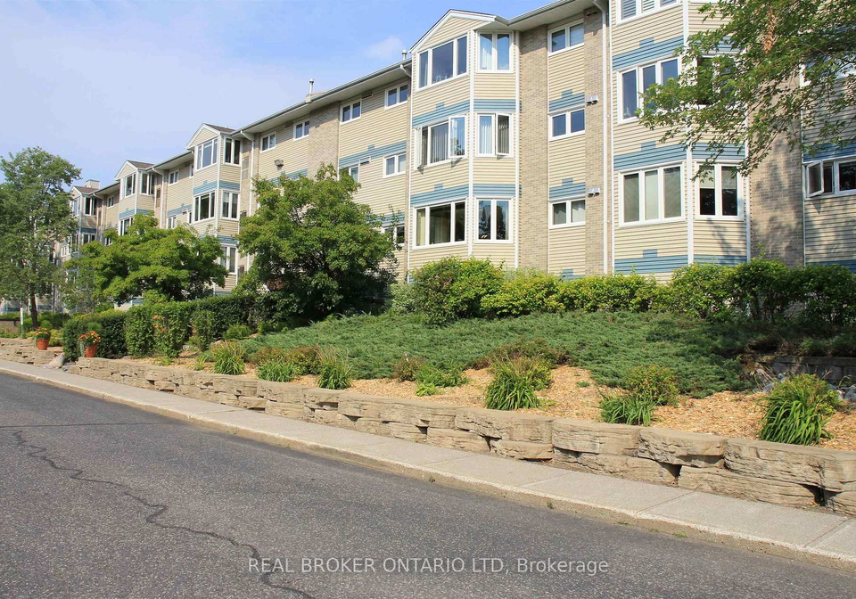 500-toledo-street-thunder-bay-ontario-x13660872