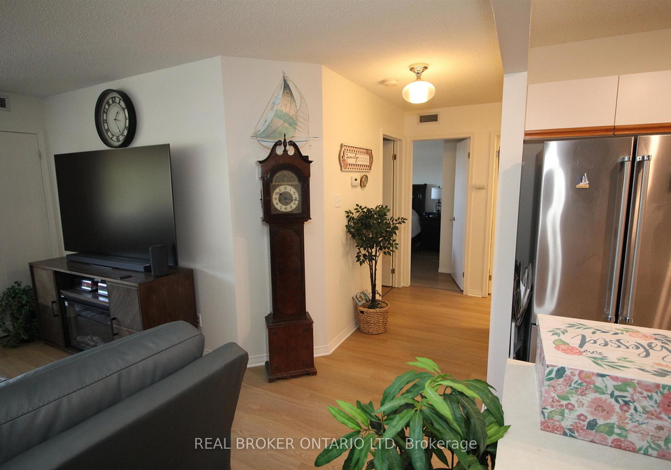 500-toledo-street-thunder-bay-ontario-x13660872