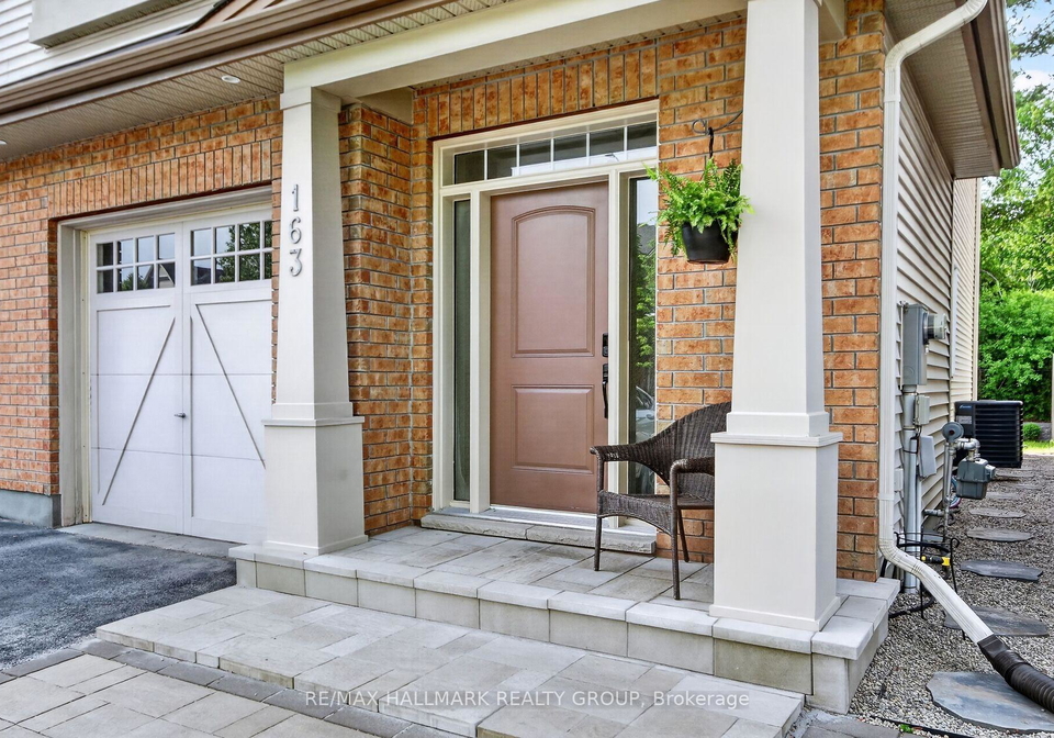 163-highbury-park-drive-ottawa-ontario-x13660926