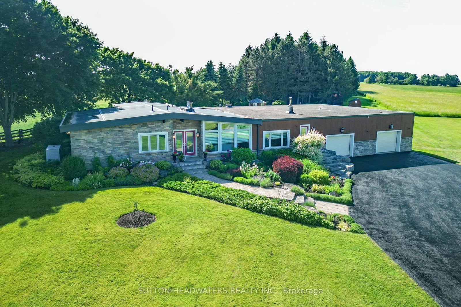 064349-county-road-3-east-garafraxa-ontario-x13660930