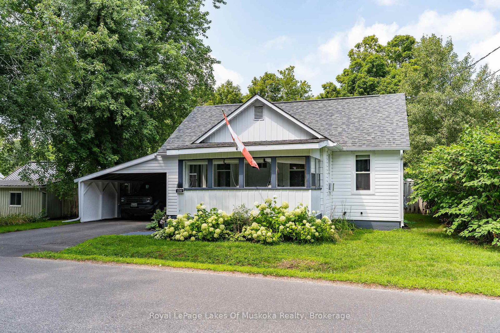 570-pinedale-road-gravenhurst-ontario-x13661040