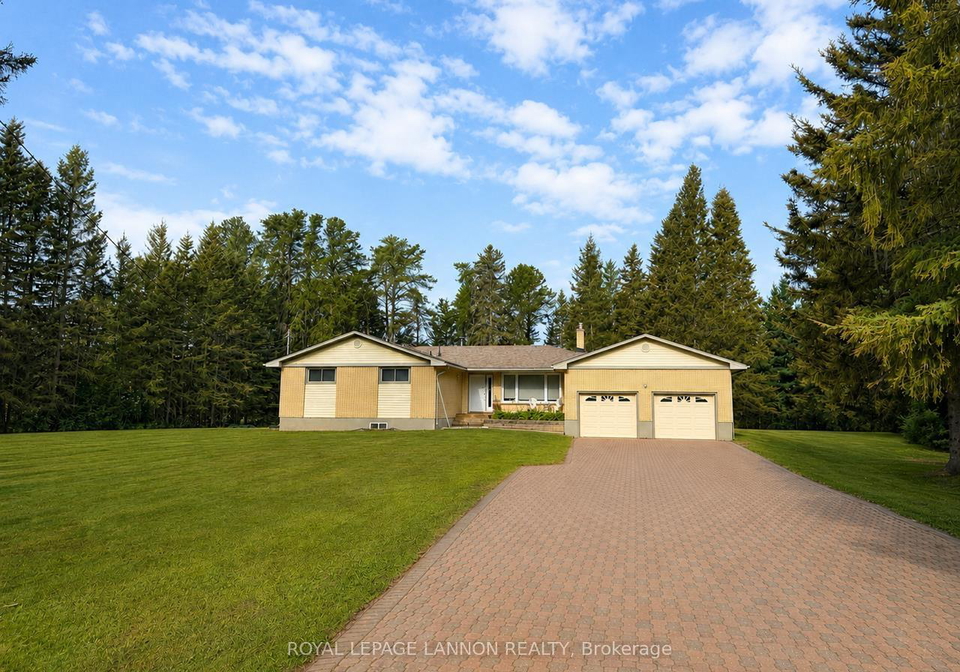 3135-lloyd-street-thunder-bay-ontario-x13661374