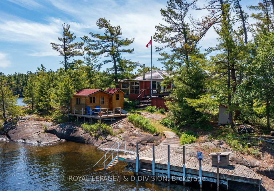 1-b254-emerald-island-the-archipelago-ontario-x13661662