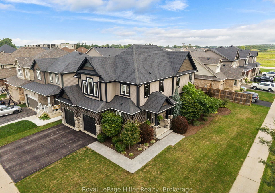 15-robertson-drive-stratford-ontario-x13661682
