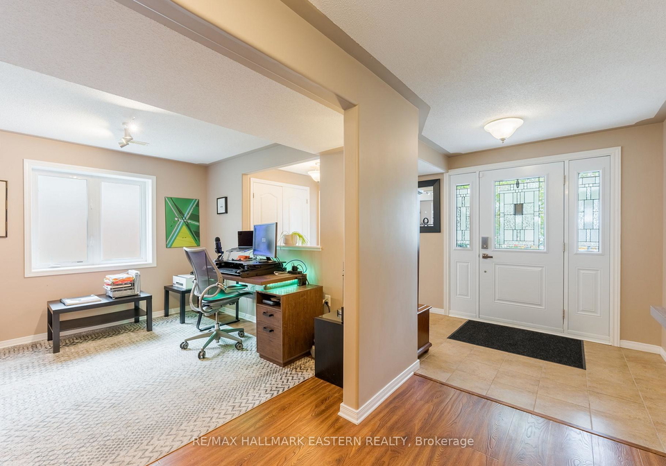 58-parcells-crescent-peterborough-ontario-x13661698