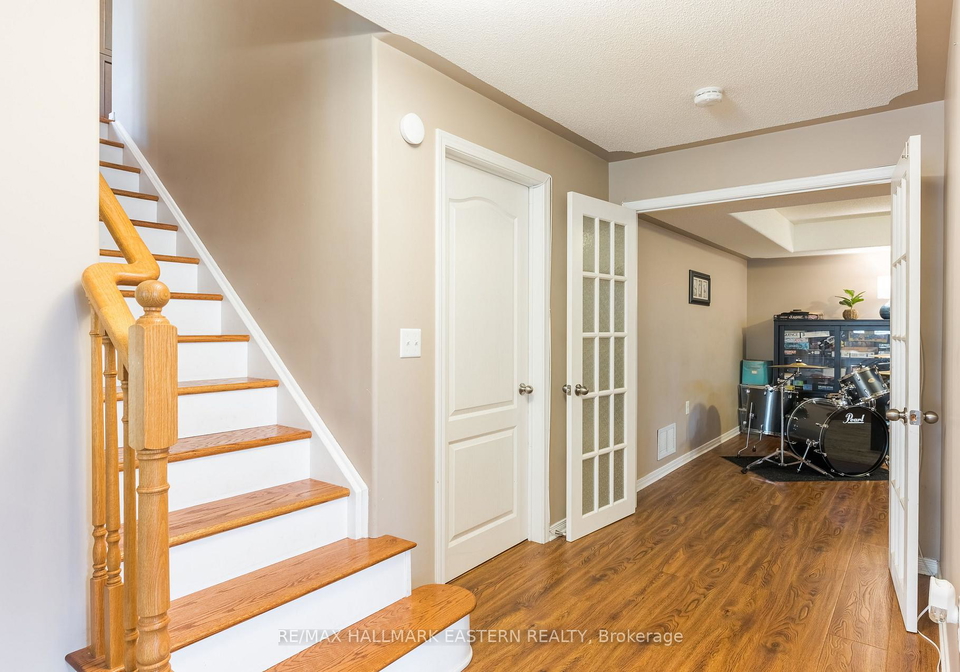 58-parcells-crescent-peterborough-ontario-x13661698