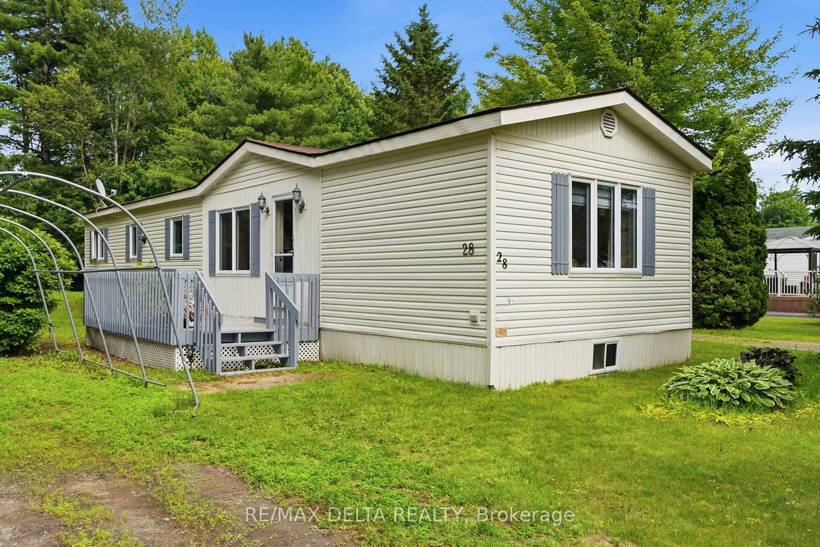 28-5279-county-road-17-highway-alfred-and-plantagenet-ontario-x13661904