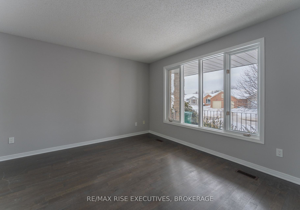312-waterloo-drive-kingston-ontario-x13662048