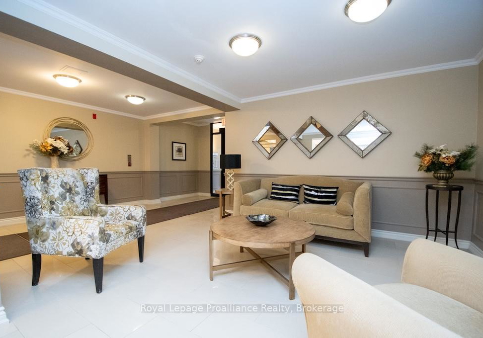 869-clonsilla-avenue-peterborough-ontario-x13662054