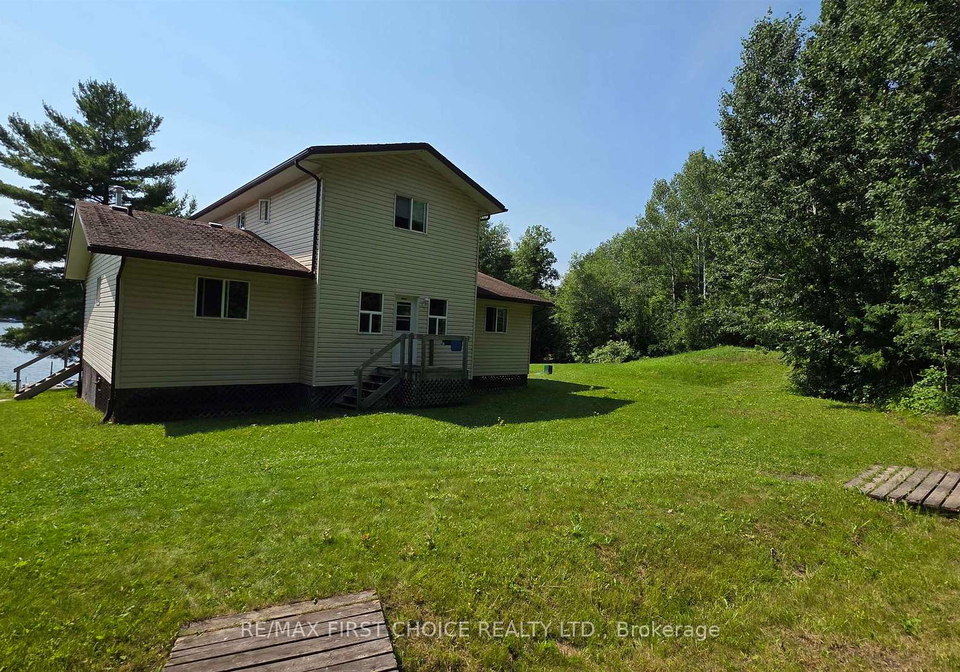 2-moore-bay-sioux-narrows-nestor-falls-ontario-x13662158