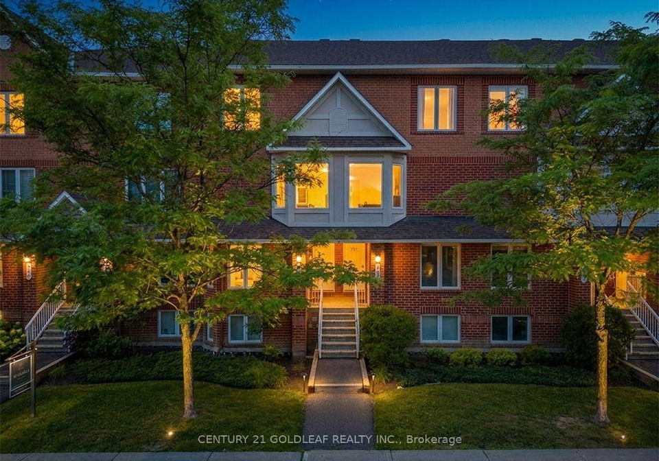 379-aquaview-drive-ottawa-ontario-x13662174