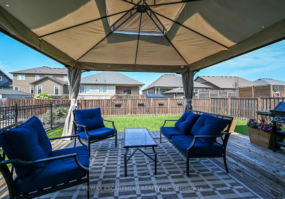100-anastasia-boulevard-west-lincoln-ontario-x13662234