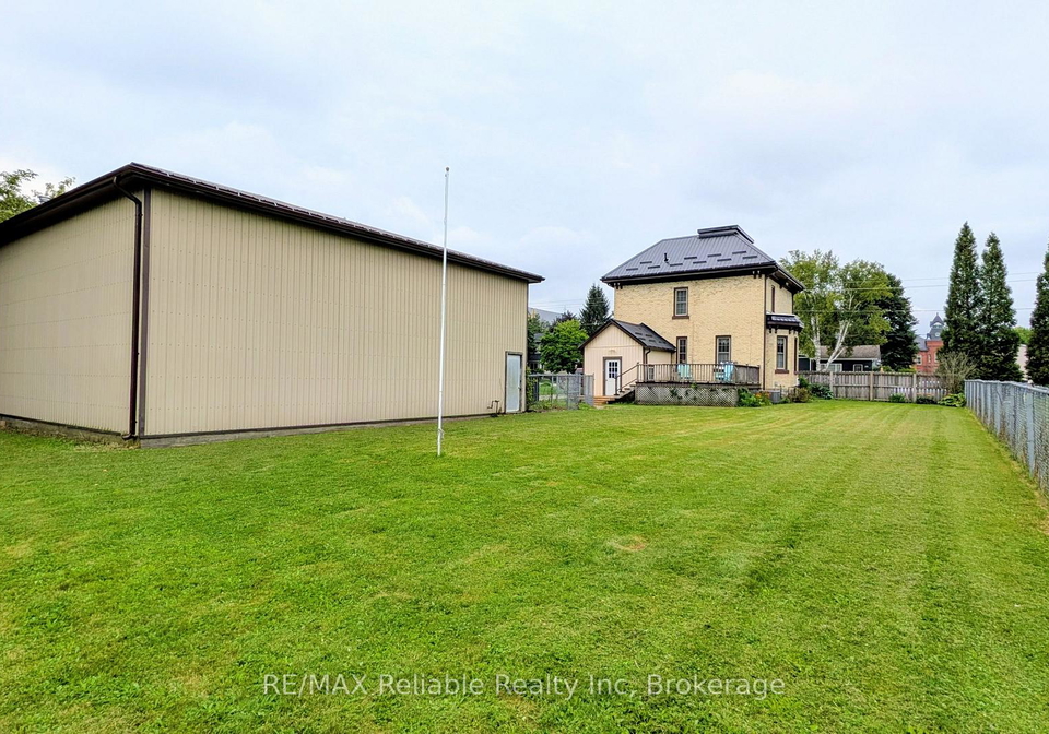 33-princess-street-e-central-huron-ontario-x13662408