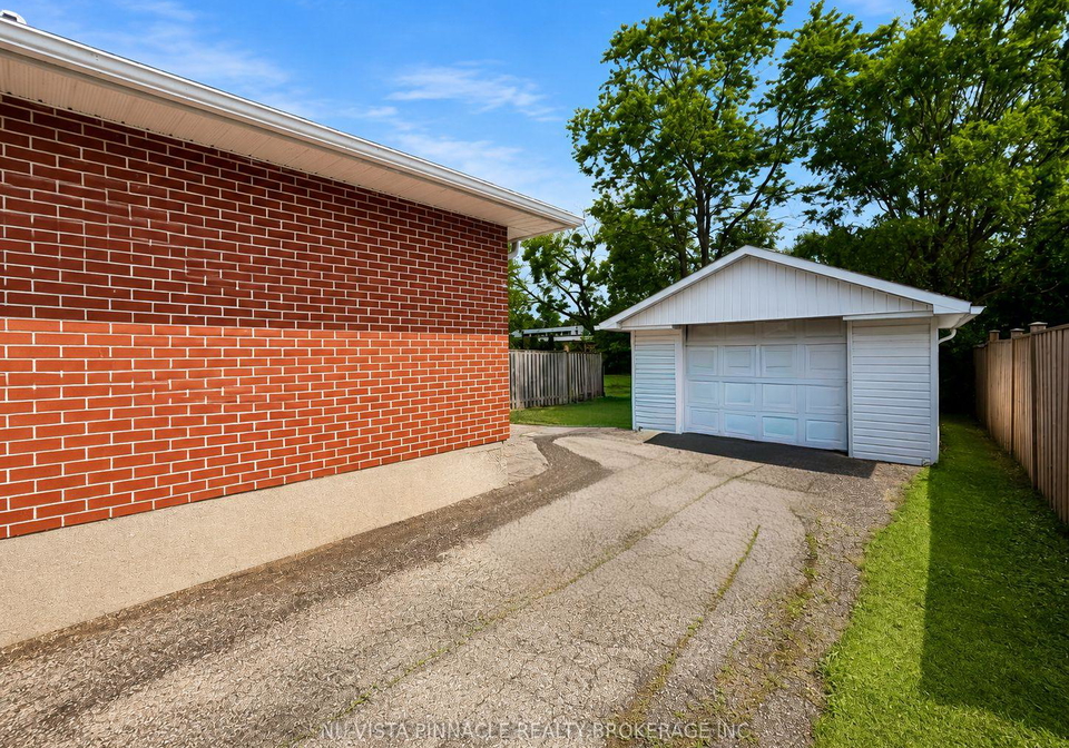 15-gregory-place-st-thomas-ontario-x13662448
