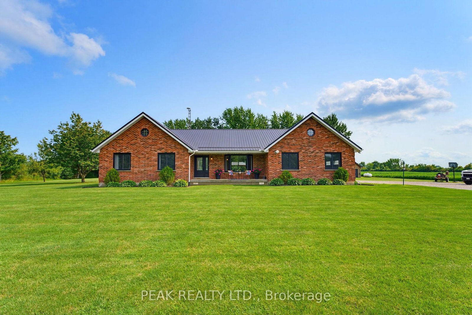 2218-concession-12-walpole-haldimand-ontario-x13662572
