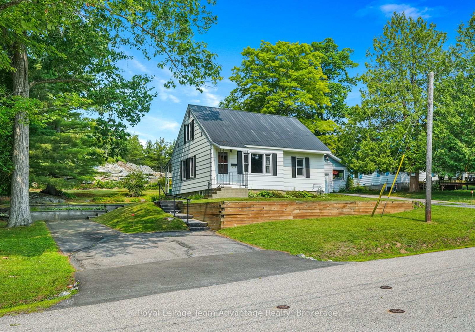 13-burritt-street-parry-sound-ontario-x13662674