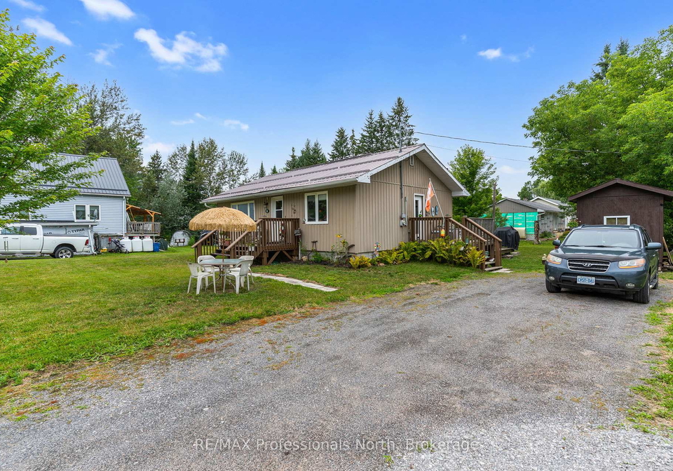 1b-lyons-street-minden-hills-ontario-x13662756