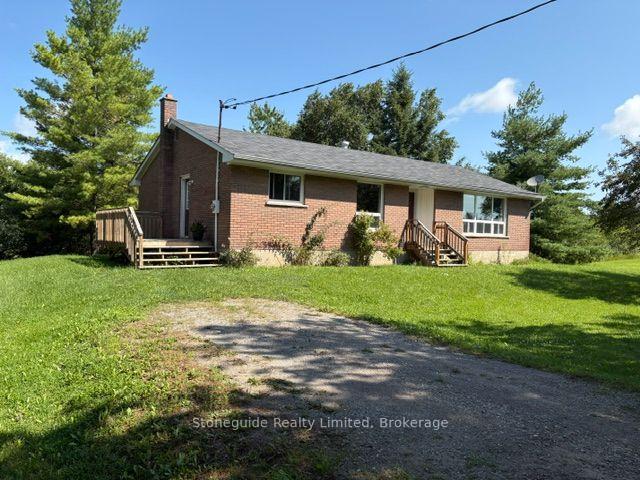 100-moloney-line-selwyn-ontario-x13663102