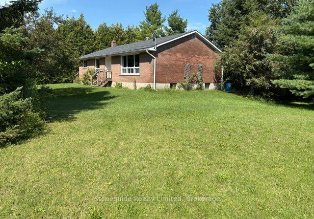 100-moloney-line-selwyn-ontario-x13663102